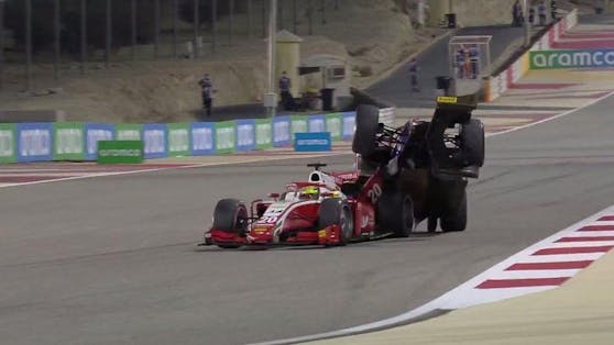 Spektakulärer Crash von Mick Schumacher im Qualifying - Formel 1 | heute.at