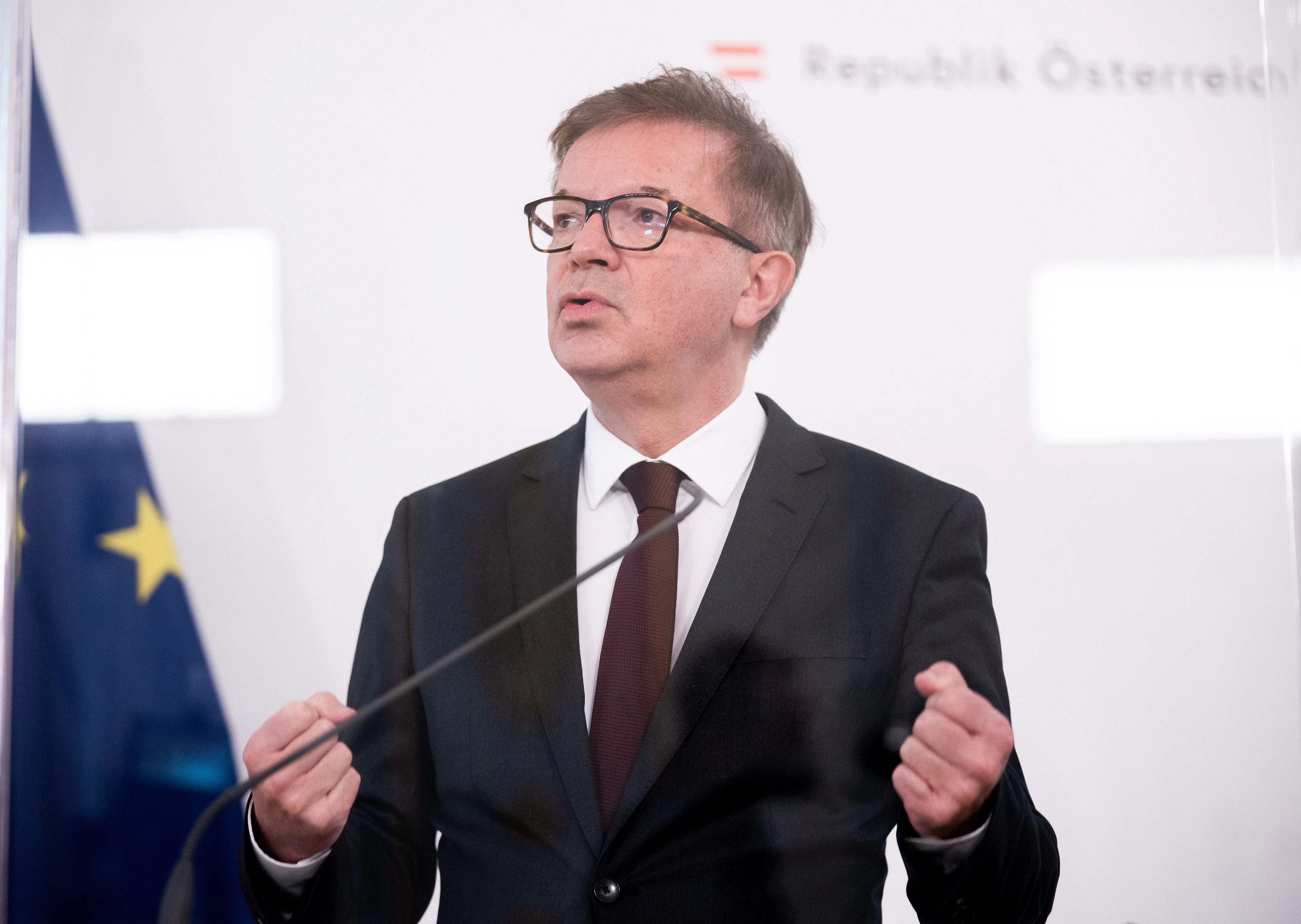 Gesundheitsminister Rudolf Anschober (Grüne) am 2. Dezember 2020 im Rahmen des Pressefoyers nach dem Ministerrat