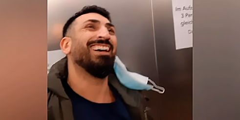 Mustafa Alin schlich sich für ein Aluhut-Video in eine Klinik