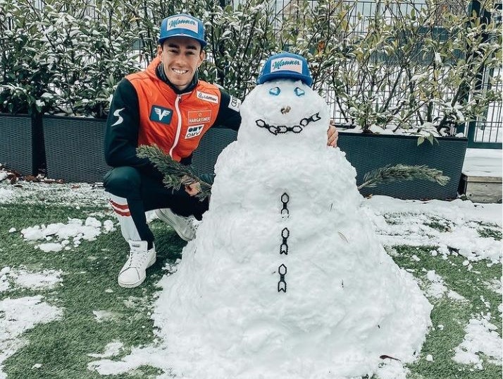 Stefan Kraft und sein Quarantäne-Kumpel. 