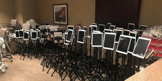 Mit diesen iPads können Angehörige in den USA Abschied von sterbenden Corona-Patienten nehmen.