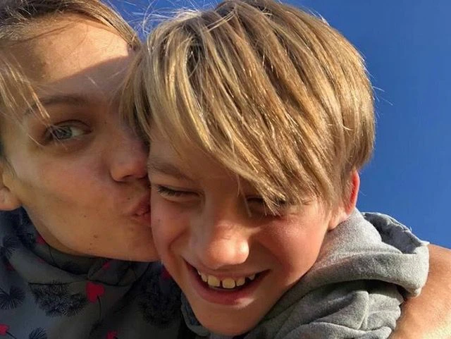 Melanie mit einem ihrer Söhne