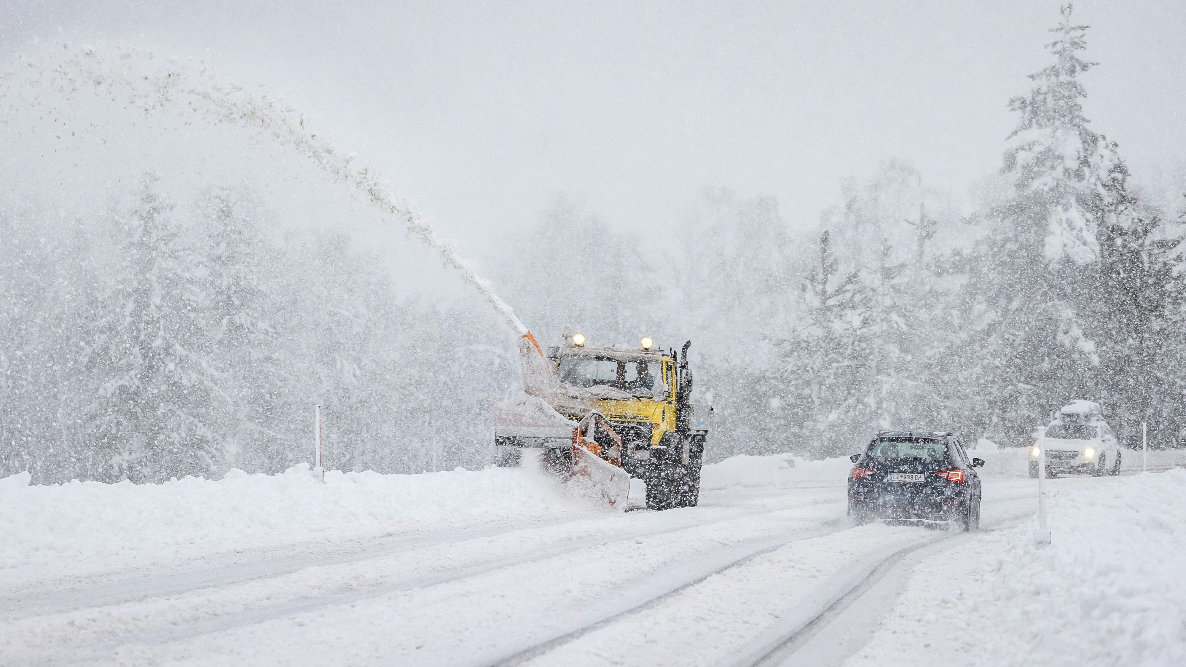In Tirol kämpft man zur Stunde noch immer mit den Schneemassen. (Bild vom 5. Dezember 2020)