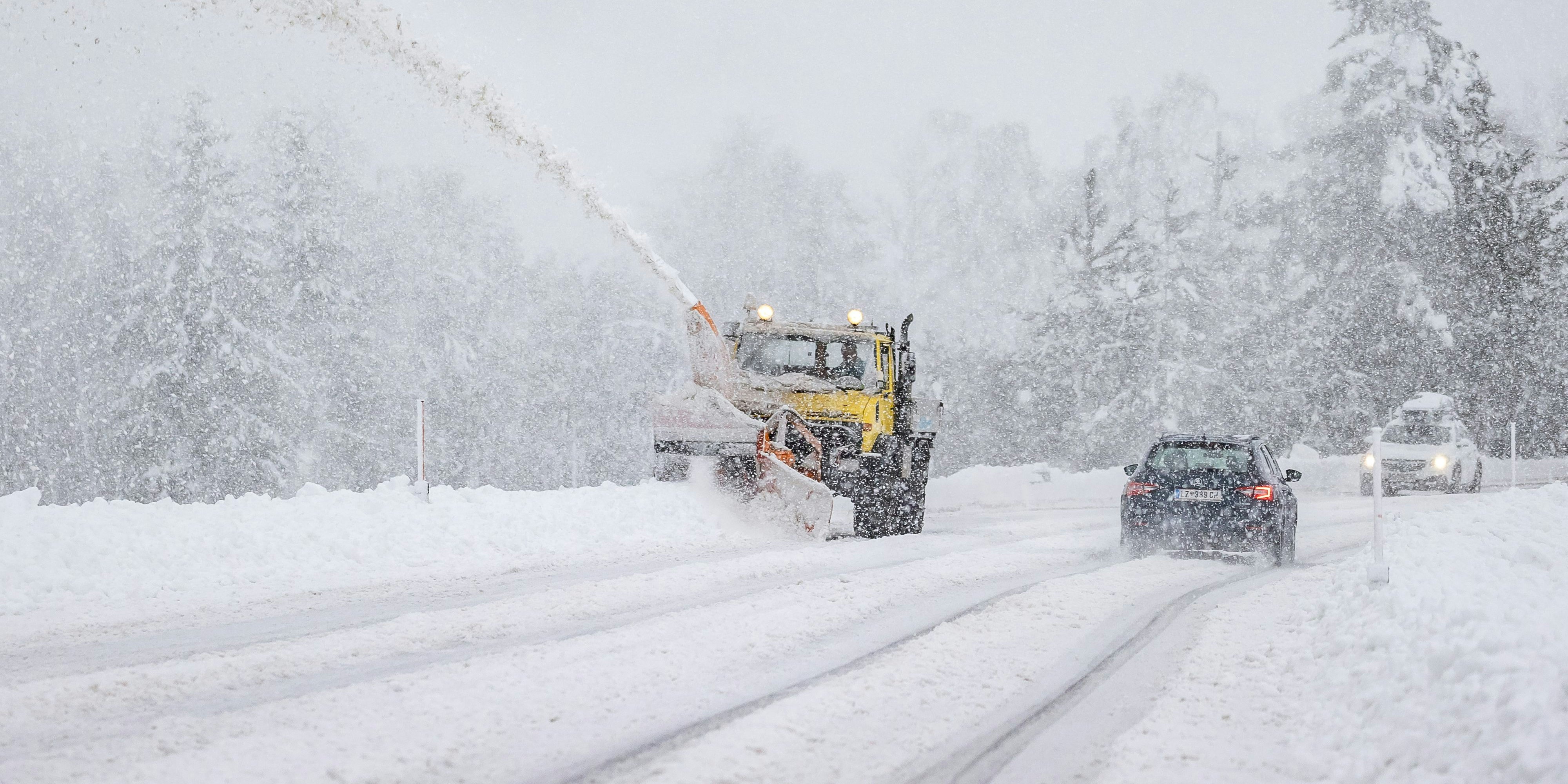 In Tirol kämpft man zur Stunde noch immer mit den Schneemassen. (Bild vom 5. Dezember 2020)