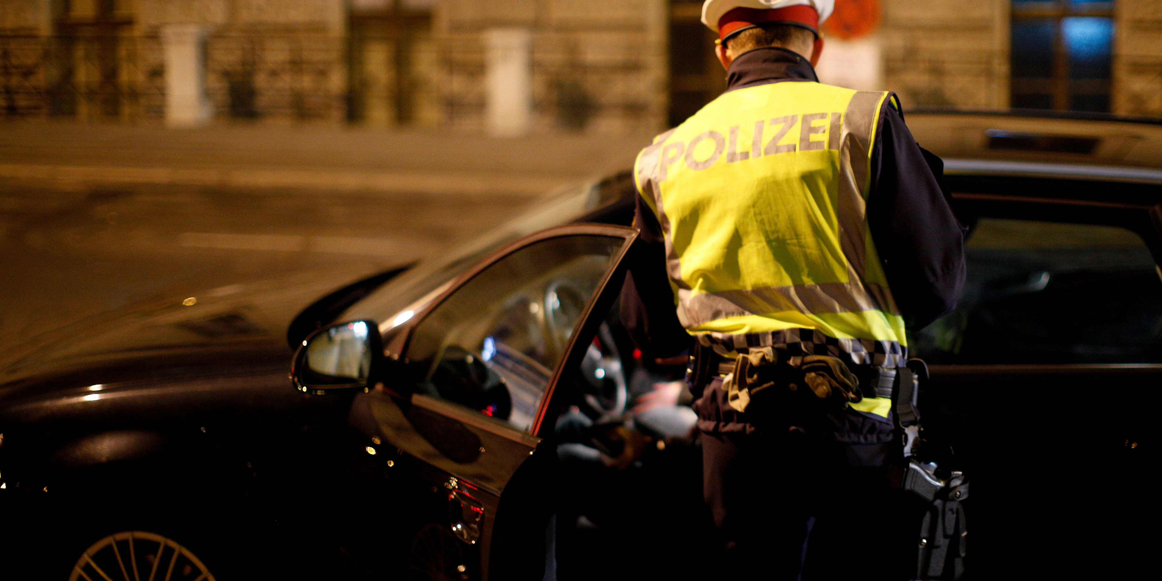 Fahrzeugkontrolle der Polizei in Wien.