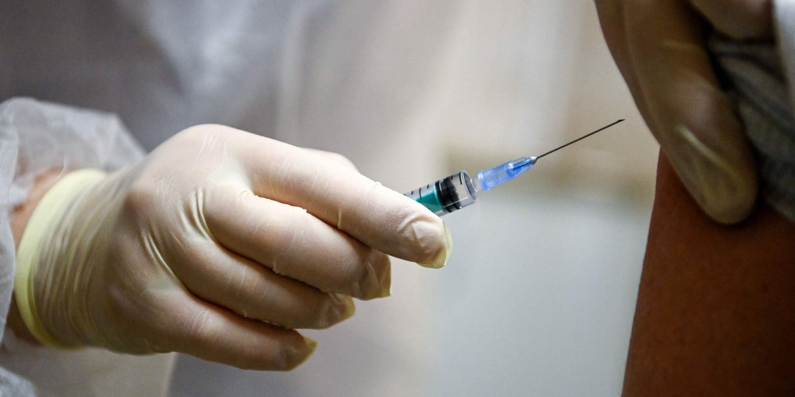 Die Impfungen in Österreich sollen nun rascher vorangehen – gestartet wird am Freitag.