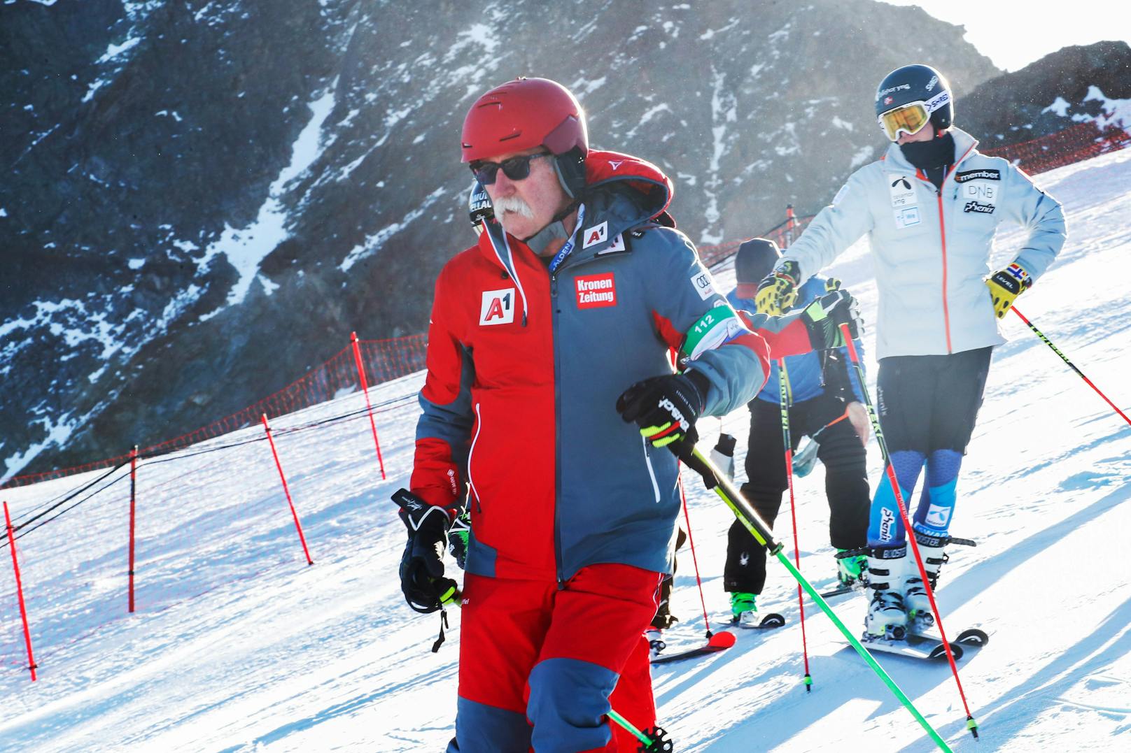 Ferdinand Hirscher möchte mit seinem Enkerl Skifahren gehen. 