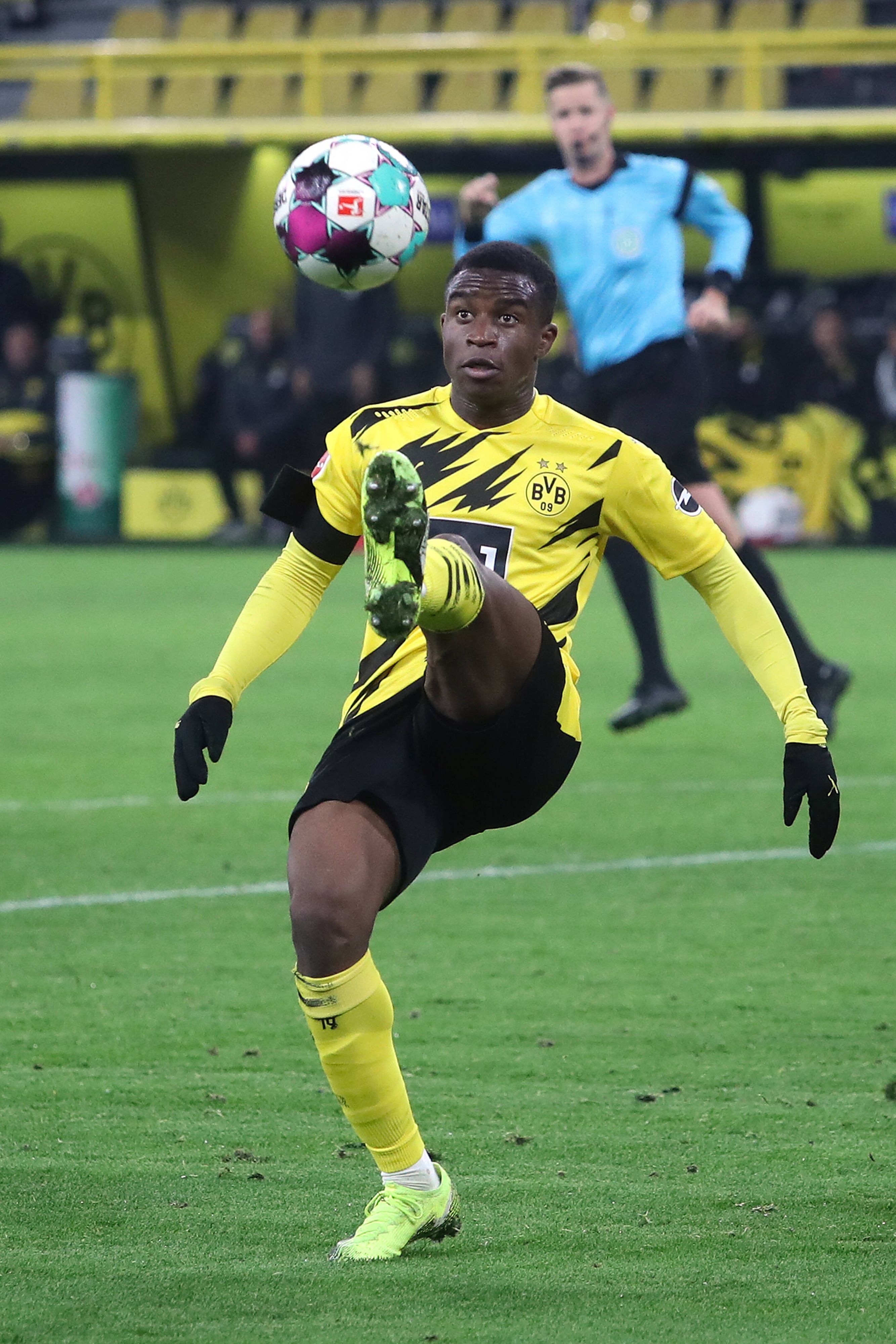 Youssoufa Moukoko ist der jüngste Champions-League-Kicker.