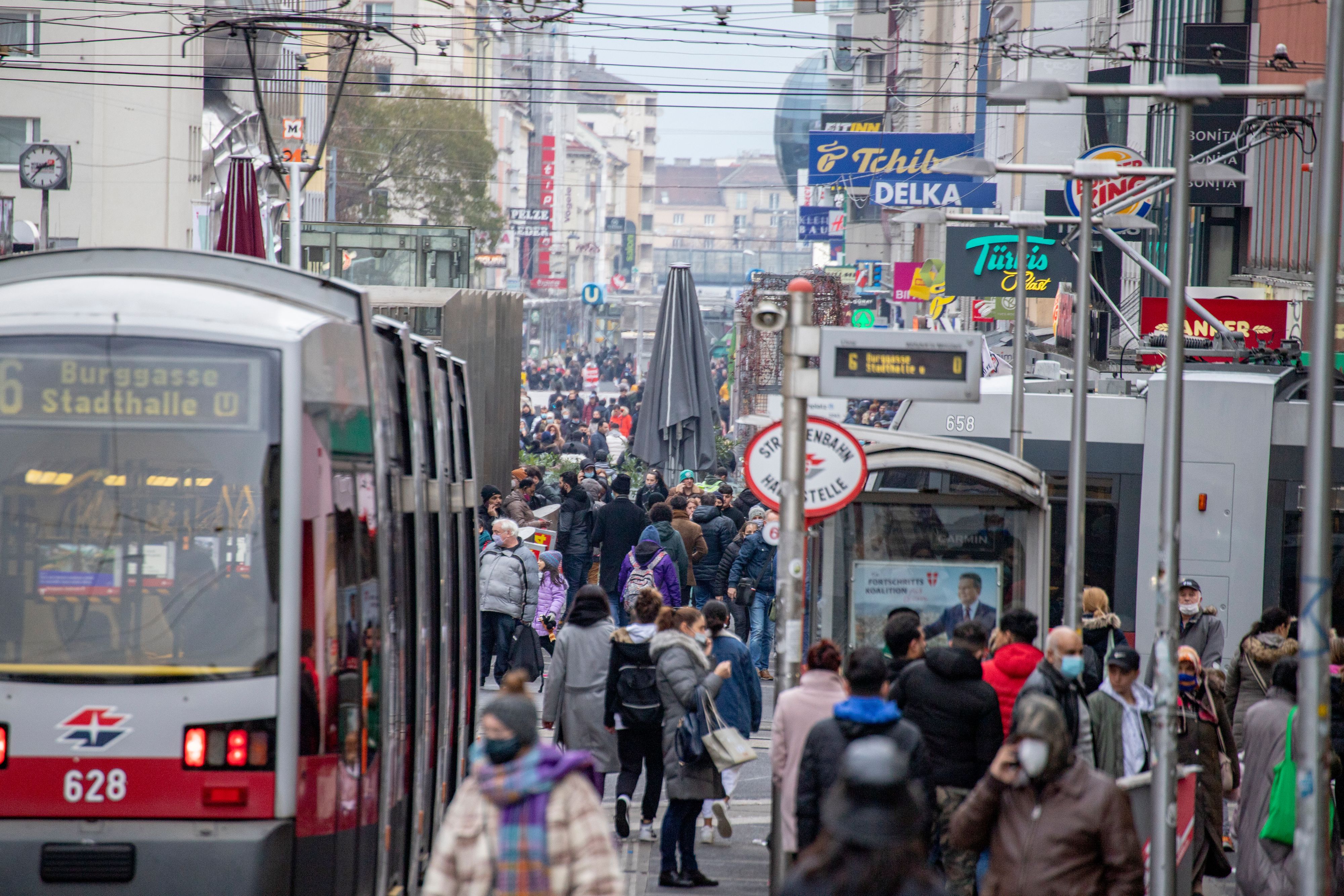 Ansturm auf die Geschäfte in Wien