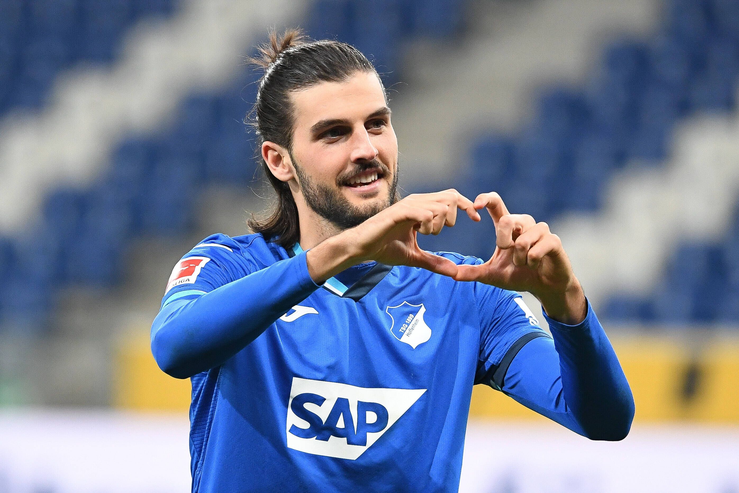 Florian Grillitsch widmet sein Tor der Familie.