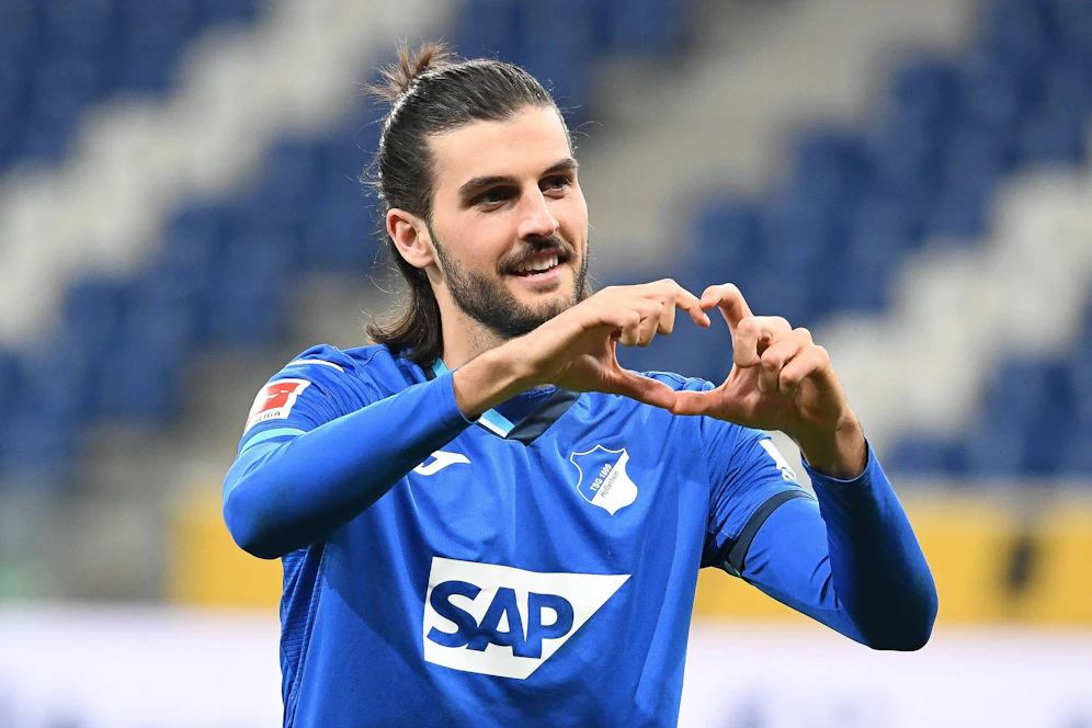 Florian Grillitsch widmet sein Tor der Familie.