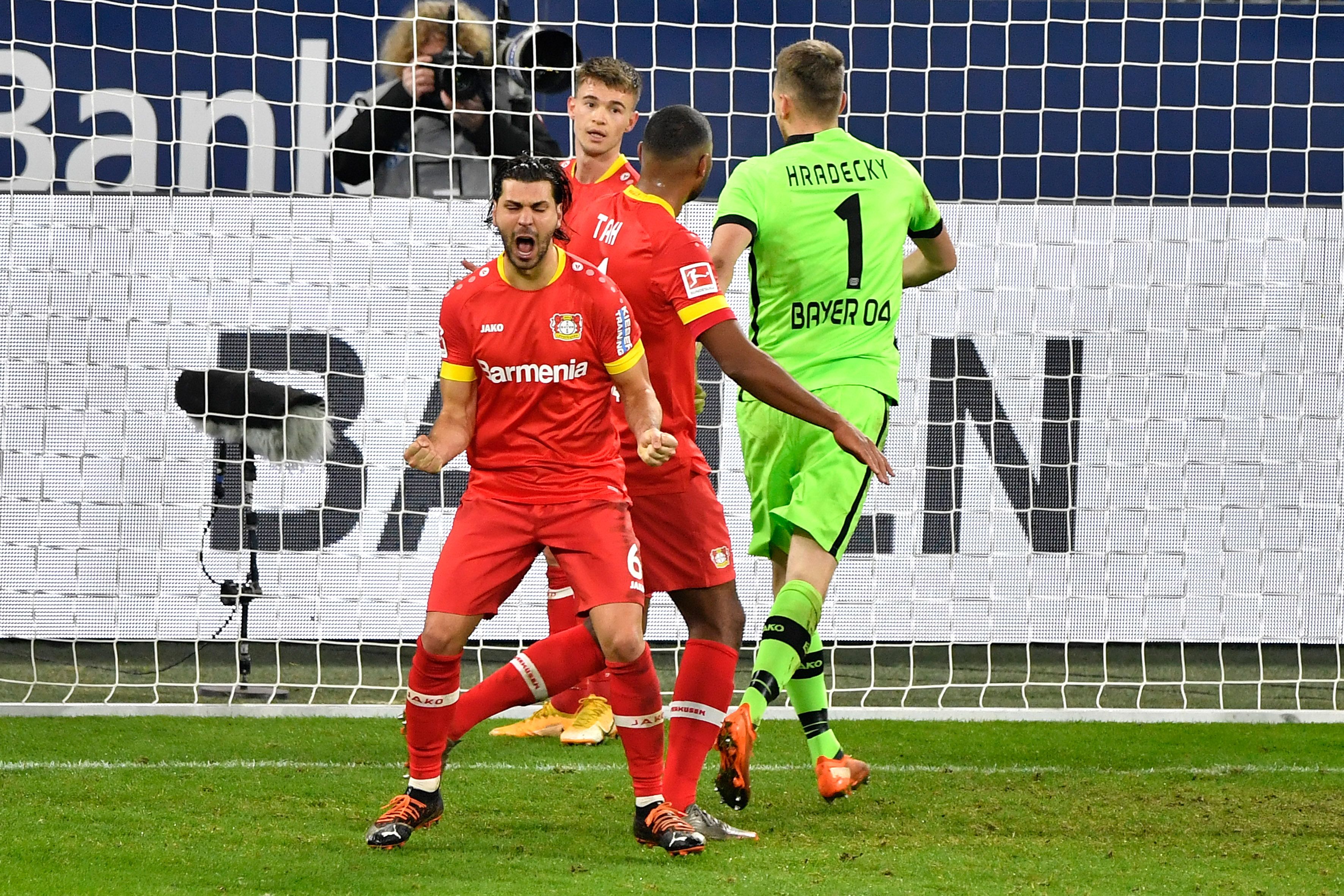 Aleksandar Dragovic spielt sich in Leverkusen ins Rampenlicht.