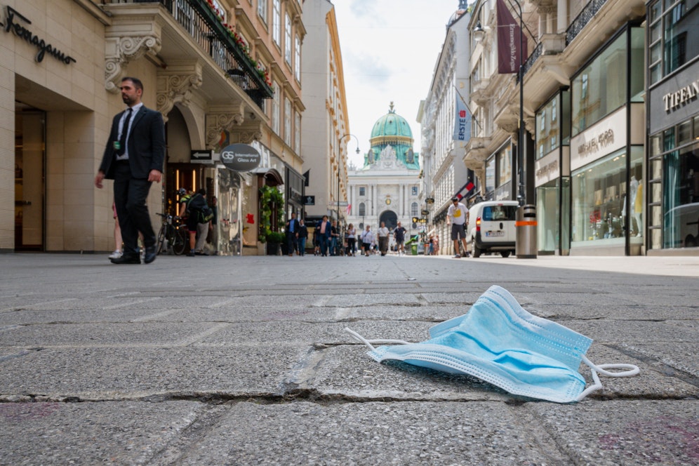 Deutschland will nach Weihnachten alle Shops schließen. Österreichs Regierung denkt über diese Pläne nach.