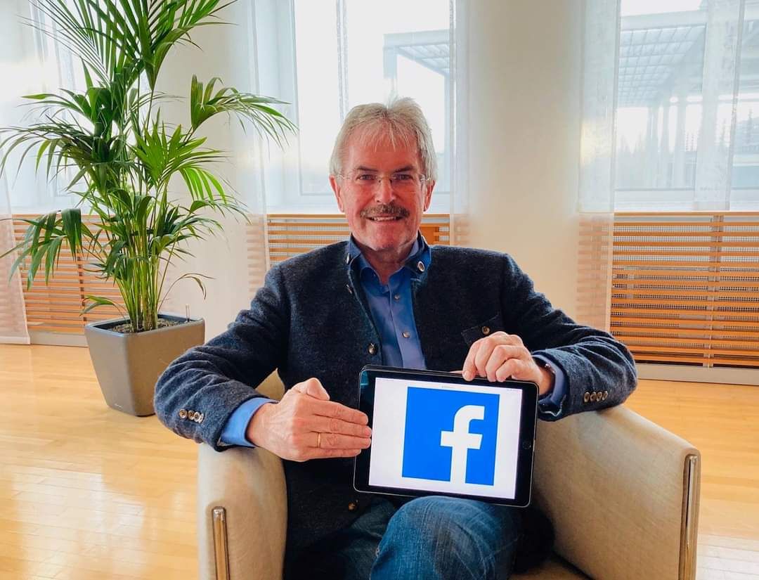 Landtagspräsident Karl Wilfing ist wieder zurück auf Facebook.