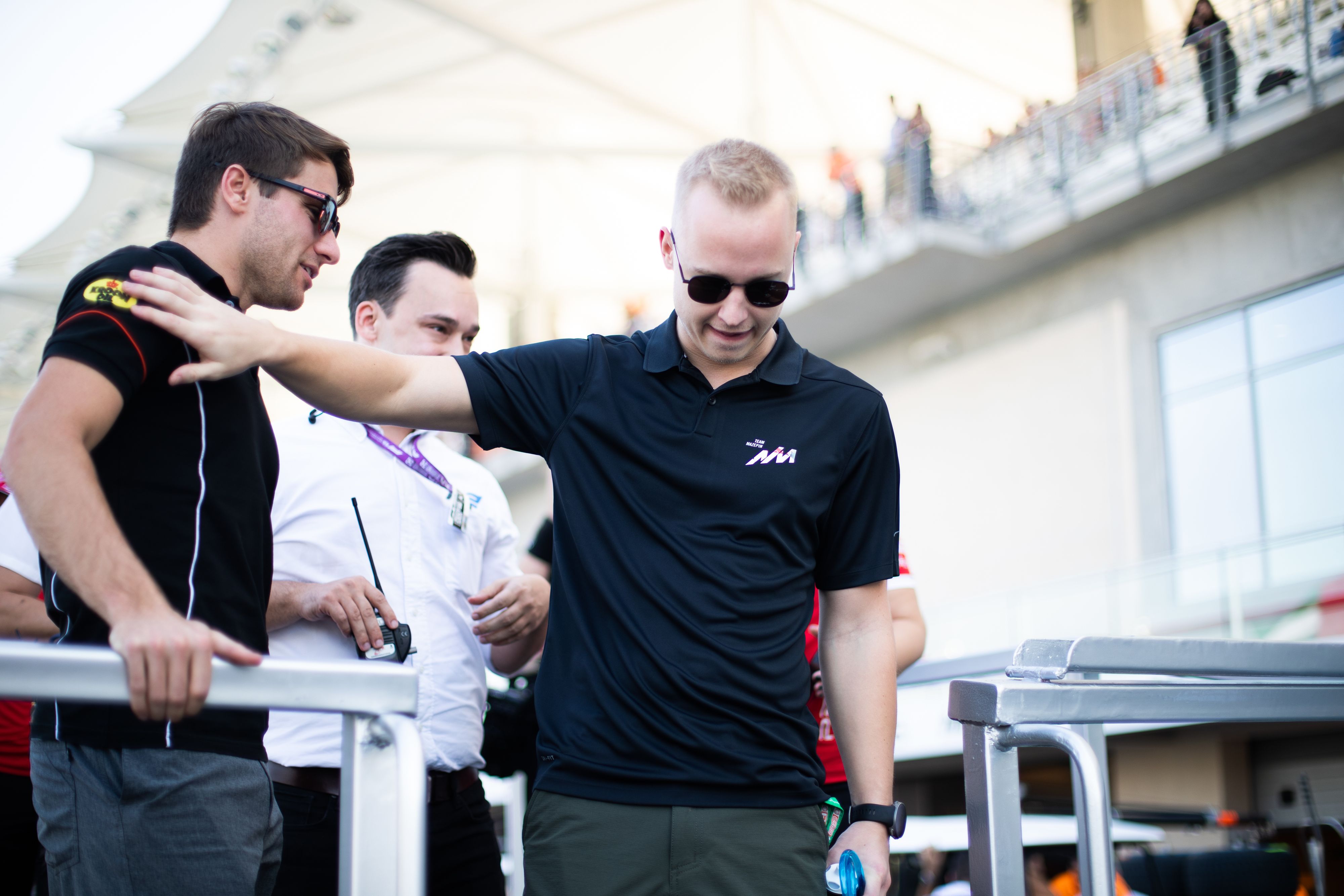 Nikita Mazepin (rechts) sorgt für Ärger.