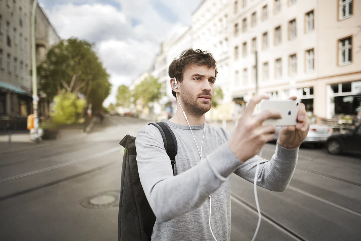 AMBEO Smart Headset von Sennheiser