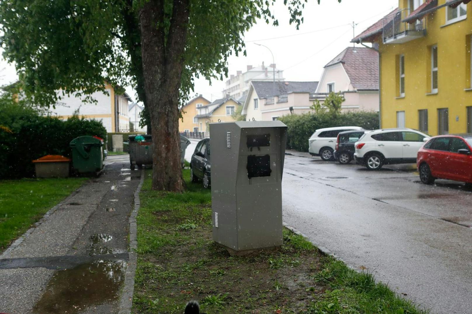 Radargeräte in Braunau beschmiert: Höfter Straße