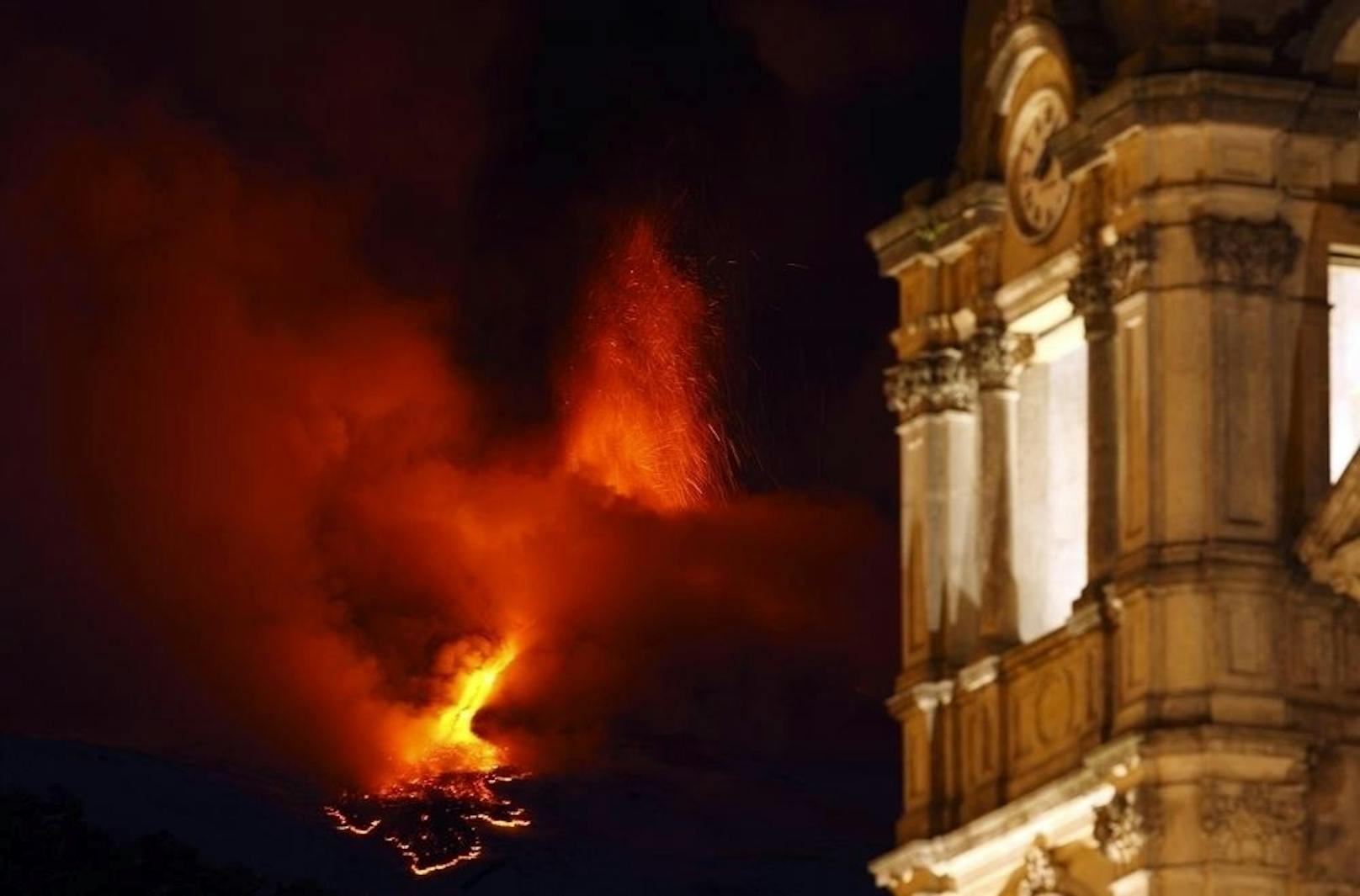 Der Ätna ist der höchste Vulkan Europas und gehört zu den aktivsten der Welt.