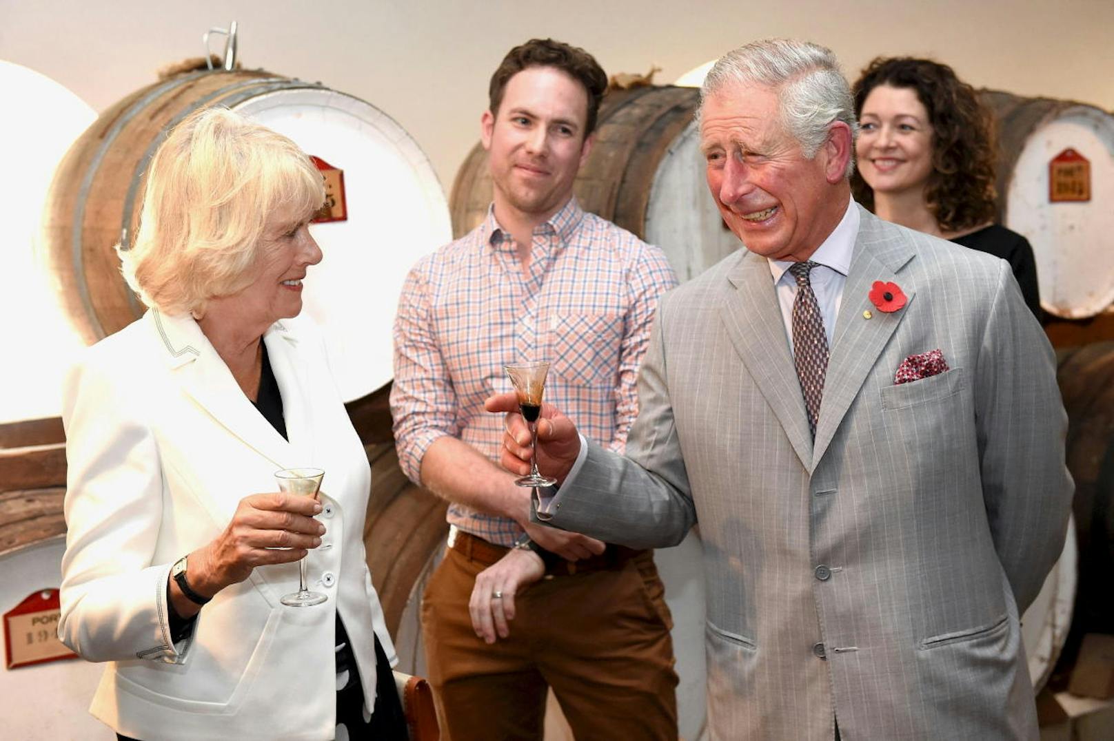 Prinz Charles und Gemahlin Camilla reisen mit eigener Voyager, die früher Premier David Cameron gehörte, nach Österreich.