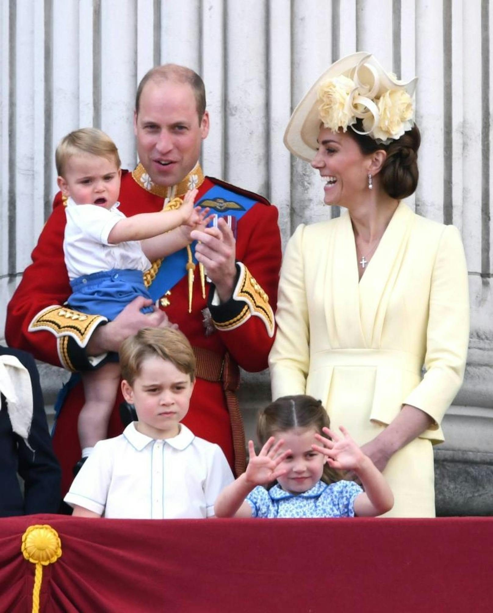 Erster Auftritt am Balkon des Buckingham Palasts 2019: William und Kate mit Klein-Louis sowie George und Charlotte
