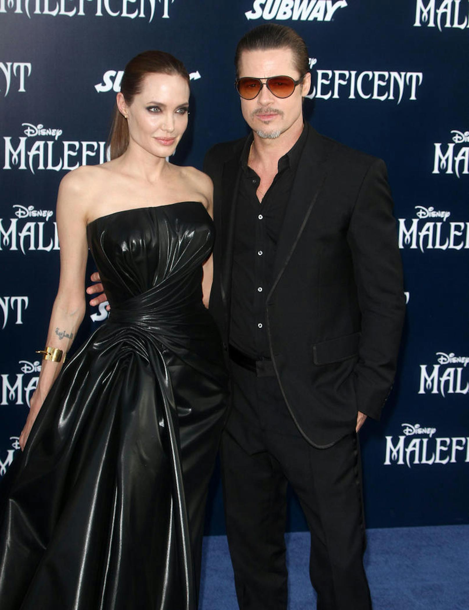 Angelina Jolies Vater "betet" für Brad Pitt