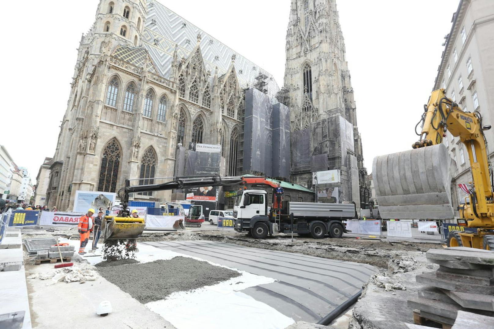 Am Stephansplatz wird derzeit schon fleißig gearbeitet.