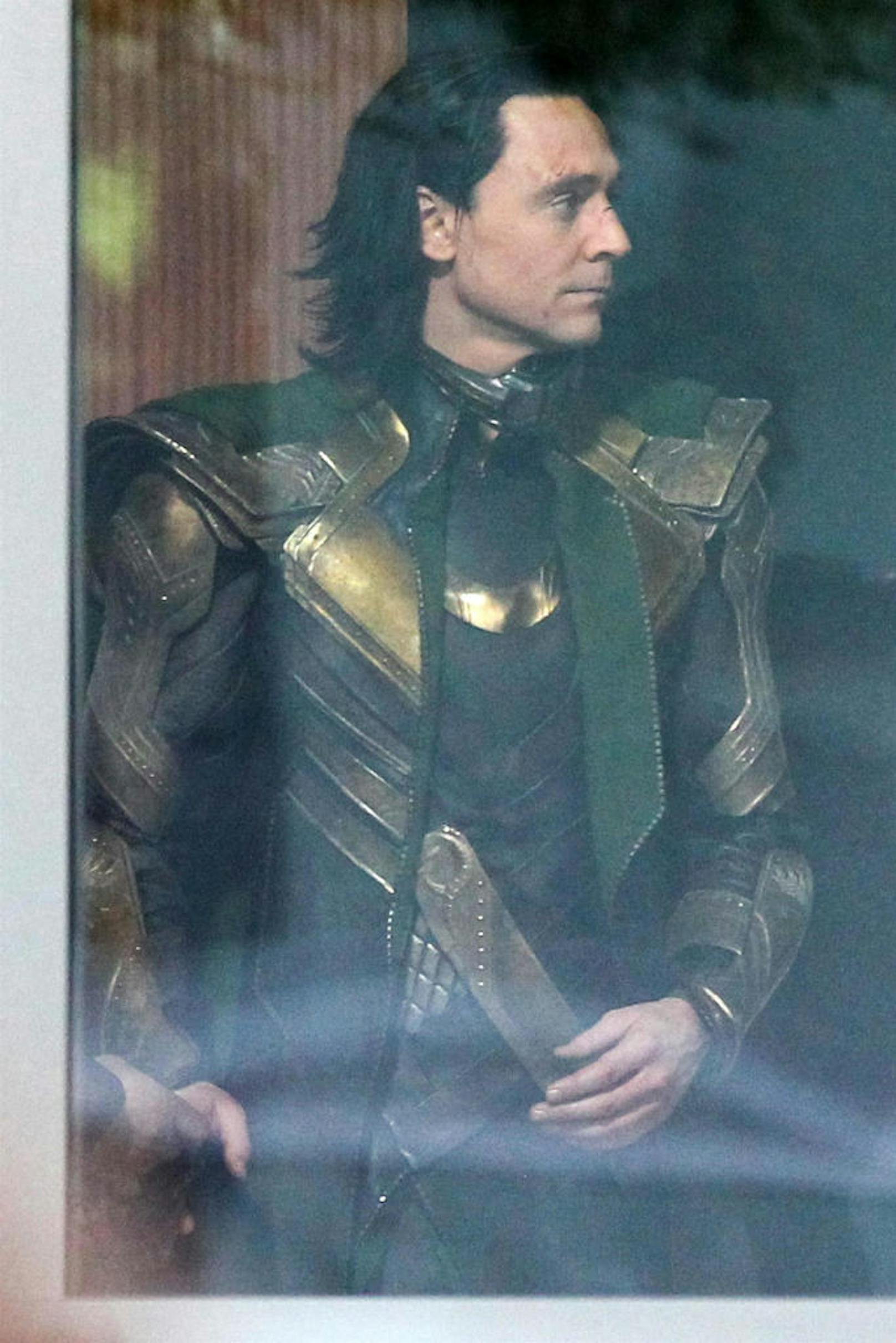 Gezeichnet: So wie die Maske Loki zugerichtet hat, war schon vorab klar, dass er in Thor: Ragnarok 
 einige Schläge abbekommt.
