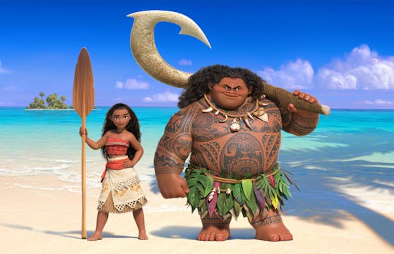 Vaiana hat von Geburt an eine einzigartige und besondere Verbindung zum mächtigen, weiten Ozean. Gemeinsam mit Halbgott Maui begibt sie sich auf eine Entdeckungsreise, um ihre Insel zu retten.