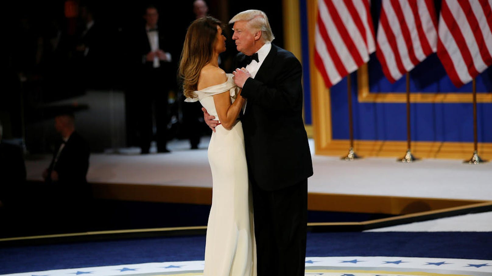 Donald und Melania Trump beim Ball nach der Angelobung