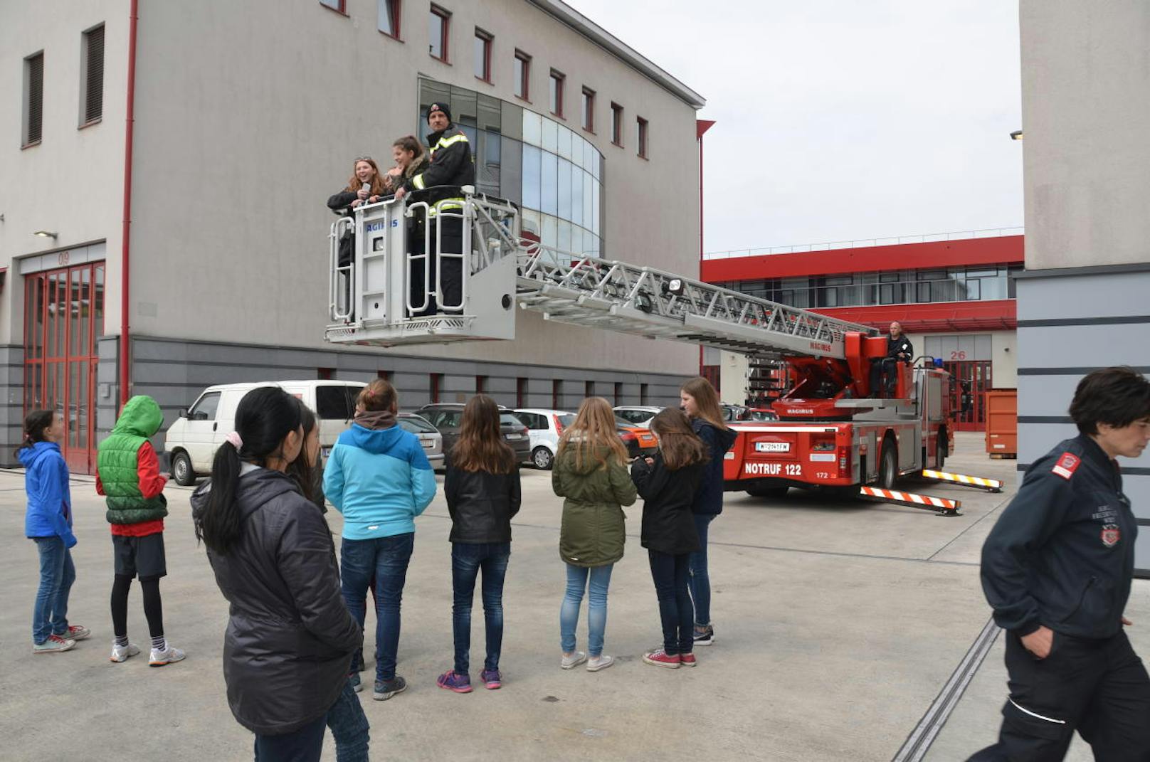 Action bei der Wiener Feuerwehr gab's beim Töchtertag 2016.