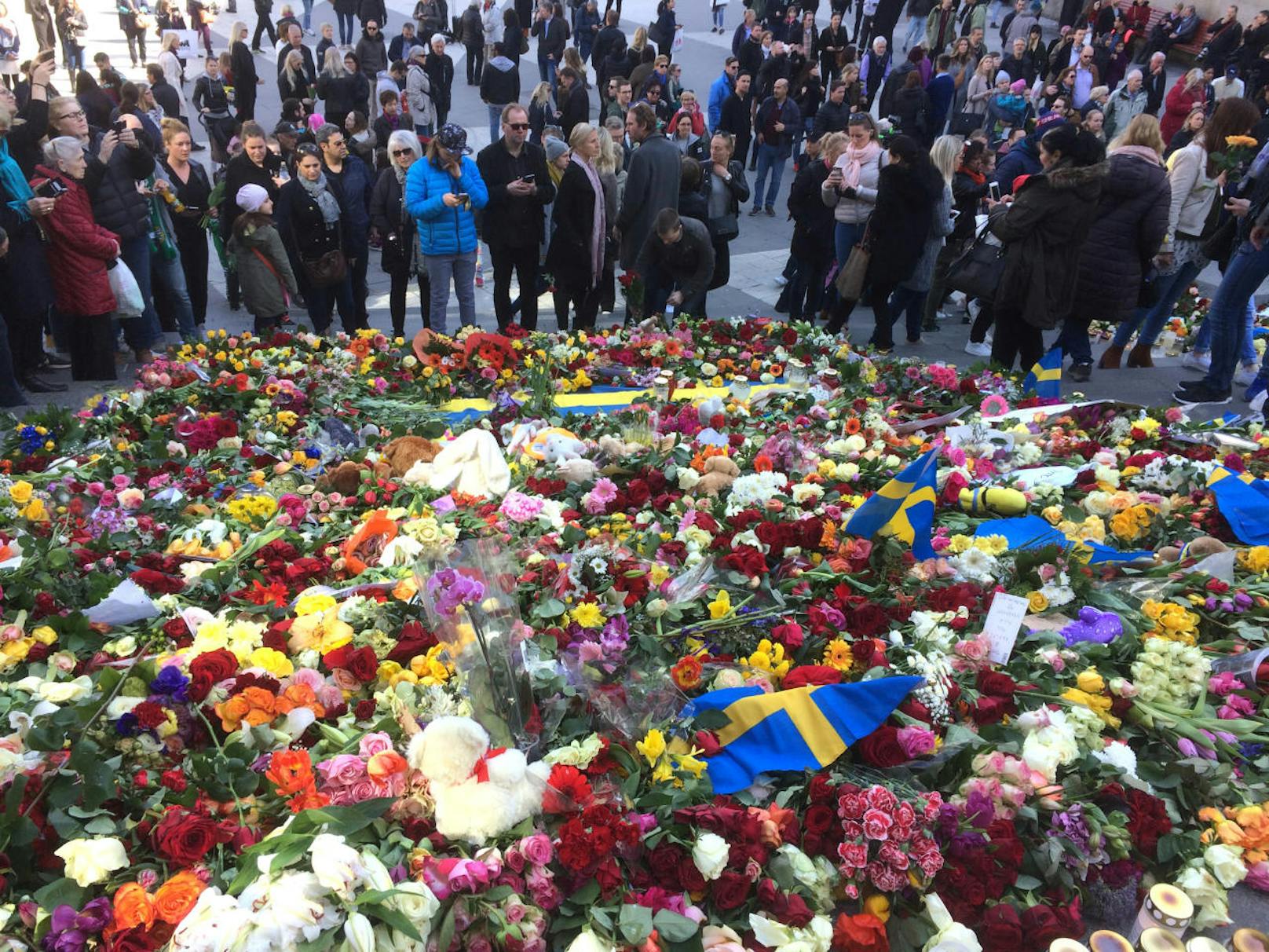 Hunderttausende Schweden setzten beim "Lovefest" ein Zeichen gegen Terror und Hass