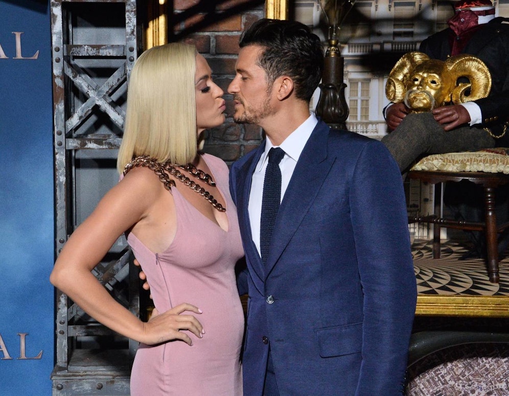 <strong>Katy Perry</strong> (li.) und <strong>Orlando Bloom</strong> erwarten ihr erstes gemeinsames Kind. Auch eine prominente Patentante haben sie sich bereits ausgesucht.