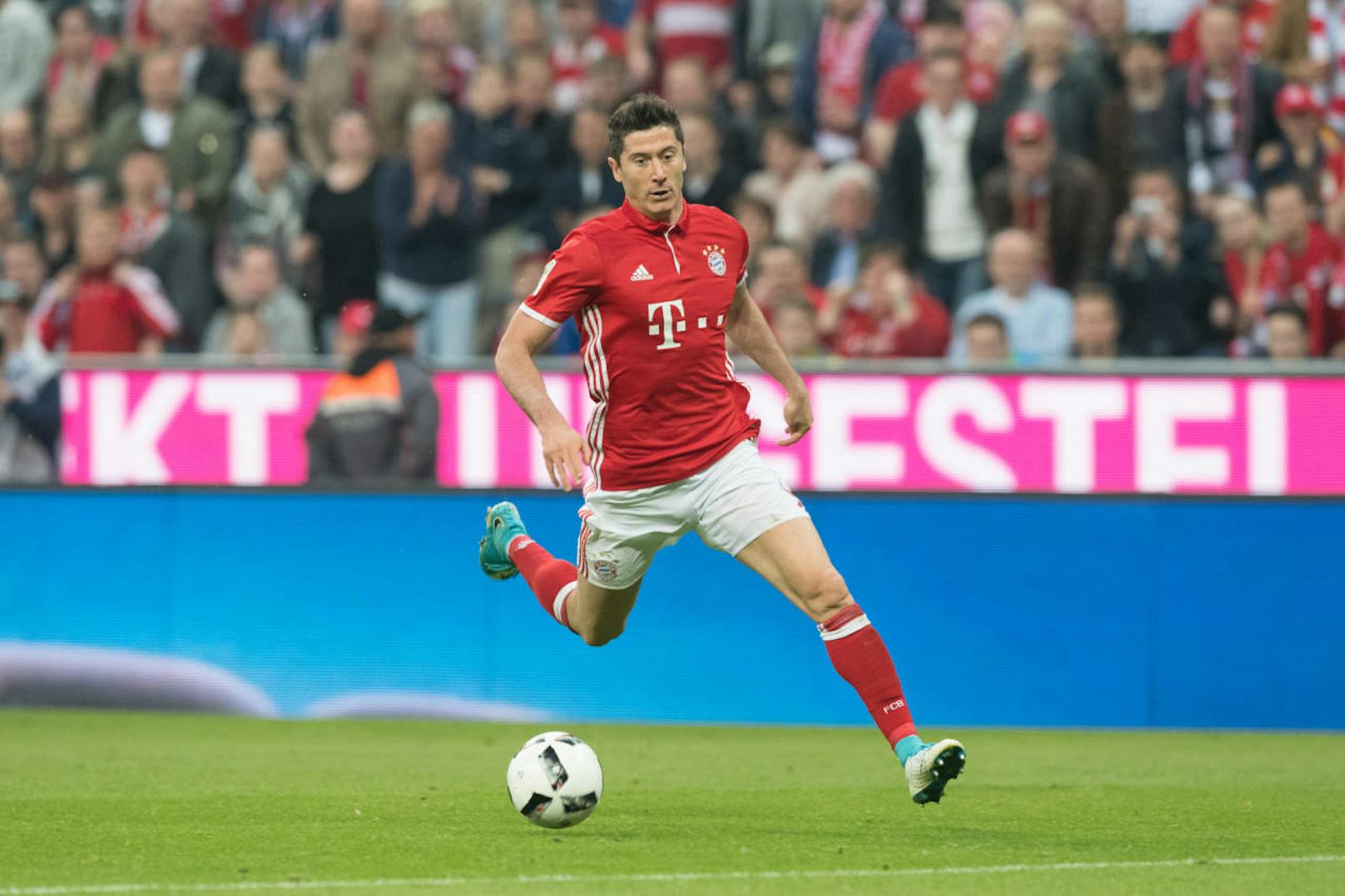 Platz 8: Robert Lewandowski (Bayern München/Angriff) - 80 Mio. Euro Marktwert