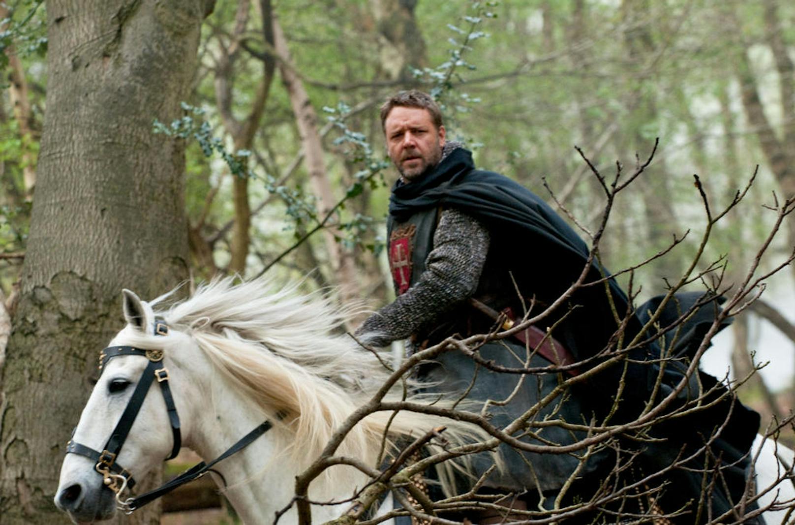 Russell Crowe in "Robin Hood" (2010)