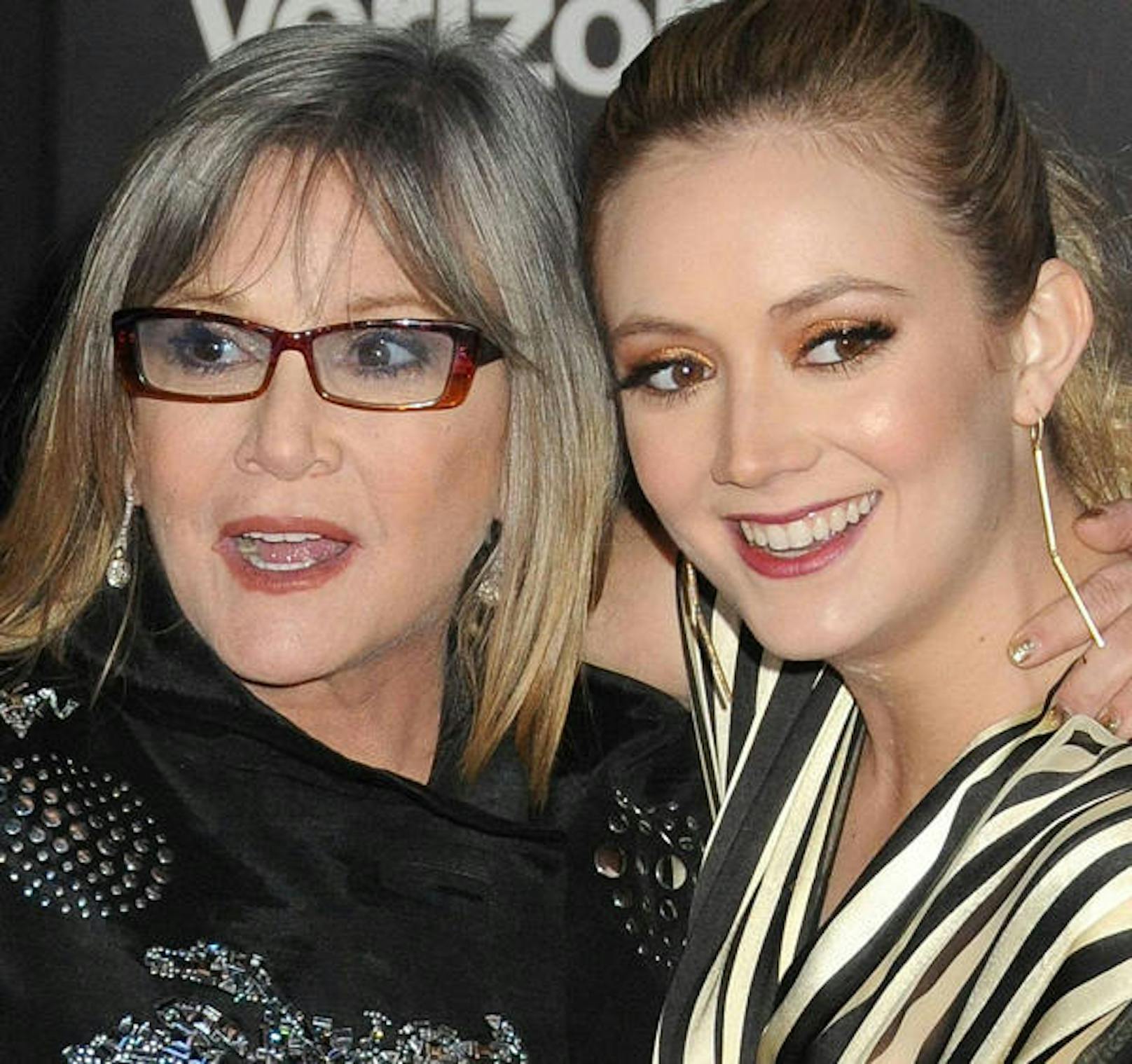 Carrie Fisher mit ihrer Tochter Billy Lourd auf der "Star Wars: Episode VII"-Premiere in Hollywood.