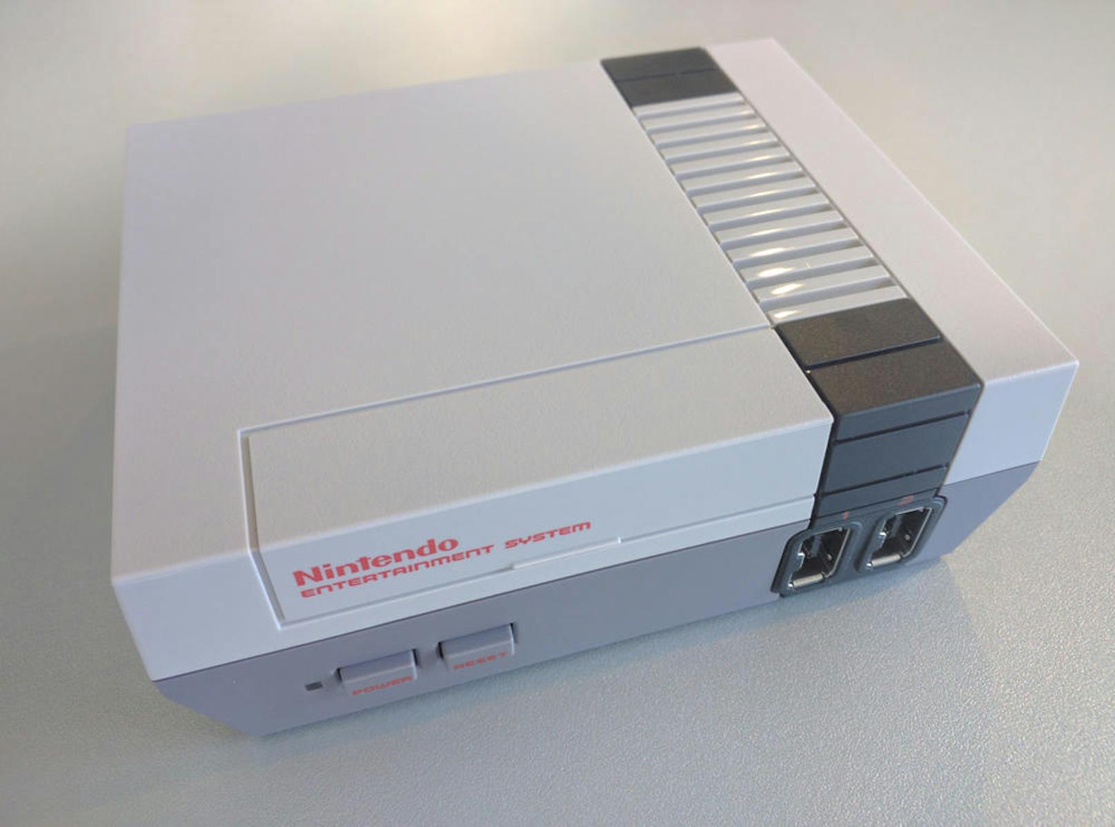 In der Fassung für das Nintendo Classic Mini verfügt jedes Spiel über vier Speicherpunkte. Sie erlauben es, das Spiel jederzeit wieder dort aufzunehmen, wo man es spontan unterbrochen hat - sei es mitten im Level oder vor dem Kampf mit einem trickreichen Endgegner.
