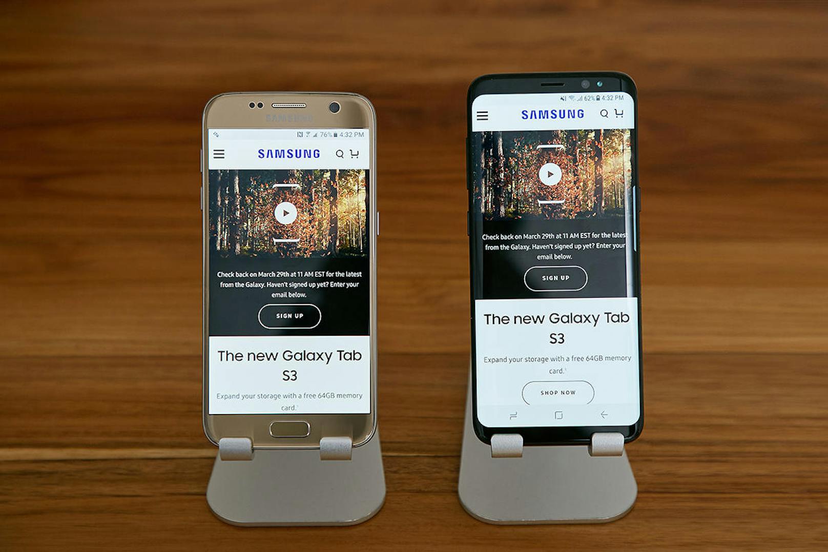 Um die Größe des Bildschirms voll auszunutzen, hat Samsung eine neue Funktion programmiert. Teile einer App, beispielsweise ein Videoplayer, können nun quasi auf dem Bildschirm angeheftet werden.