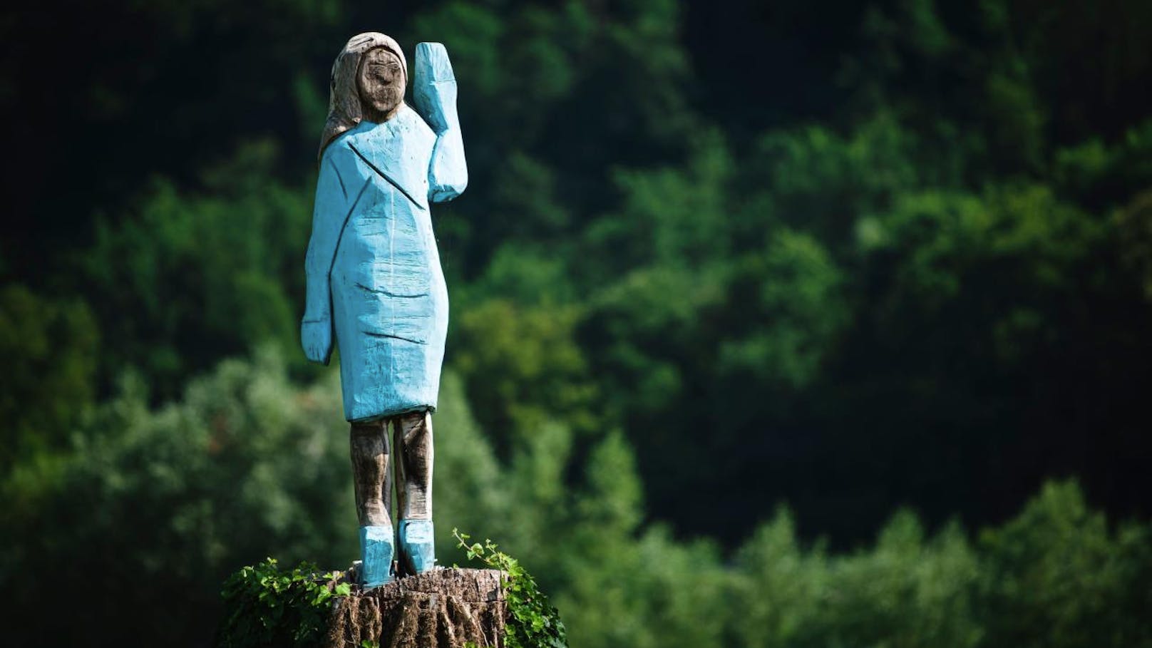 Eine Statue von First Lady Melania Trump erntet Spott.