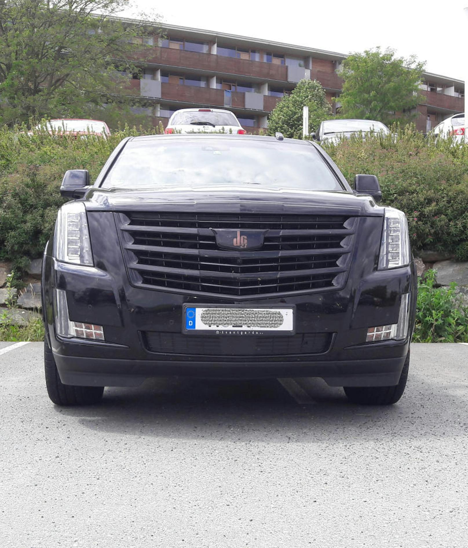 Der Cadillac Escalade kostet ohne Extras rund 150.000 Euro.