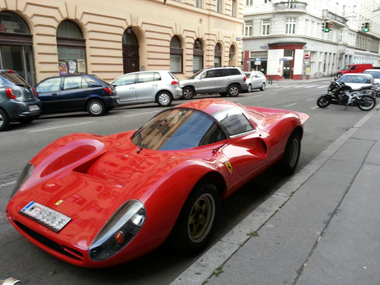 Ein echter Ferrari 330P3 - oder doch eine Replika?