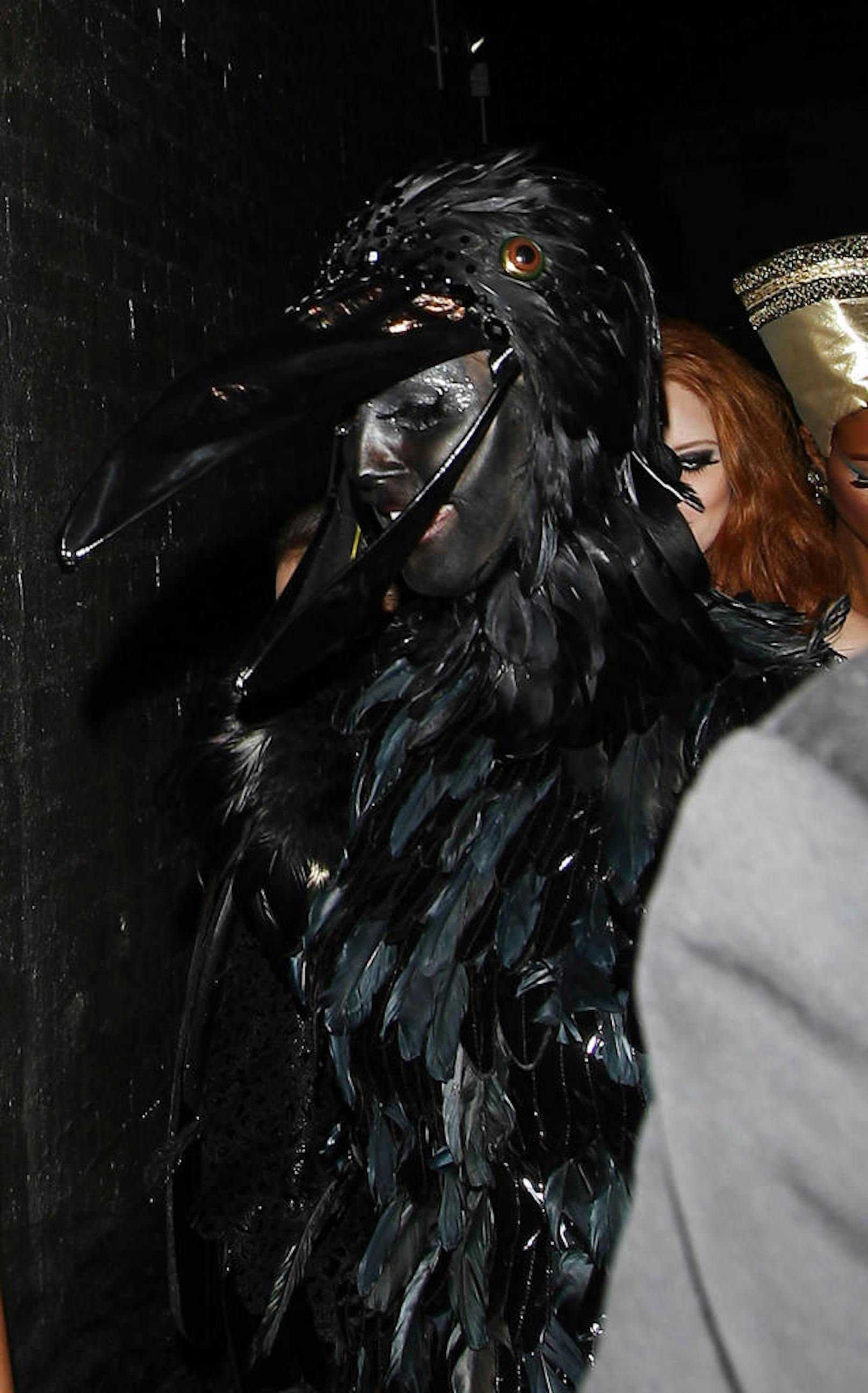 2009 wurde in London gefeiert. Heidi ging als schwarze Krähe - zu der Farbe, griff sie auch wegen der schlechten Fotoqualität nie wieder.