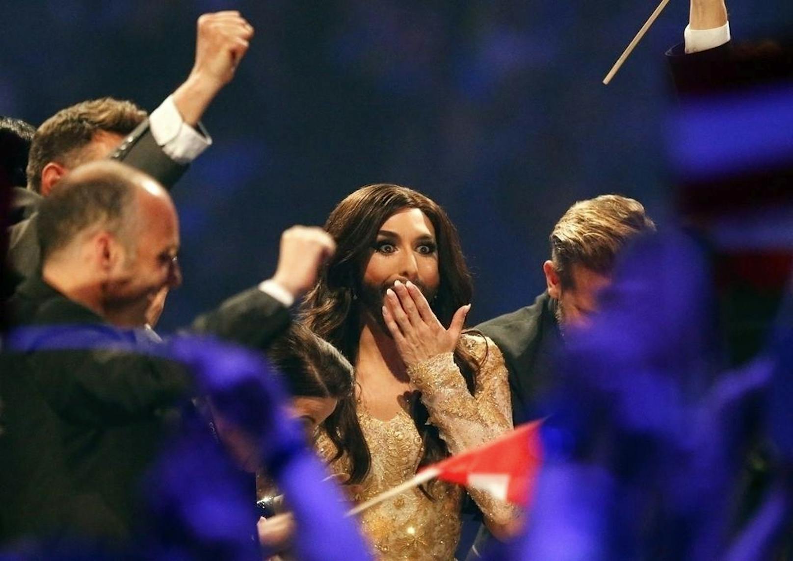 Nicht der hübscheste aller Gesichtsausdrücke, aber verständlich: Conchita gewinnt den Song Contest.