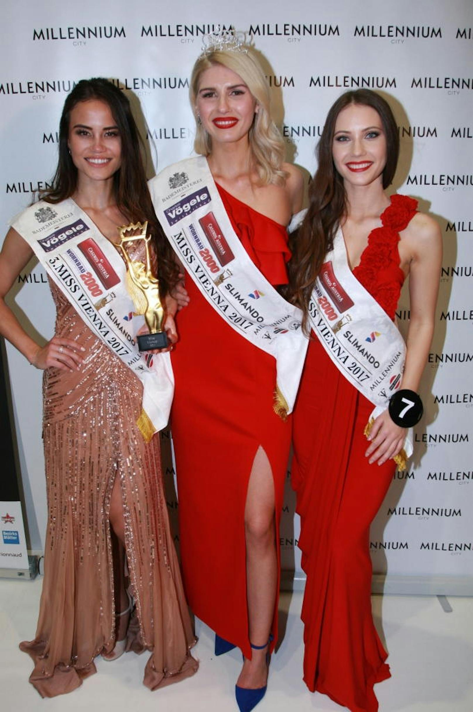 Platz 3: Virginia Rohrhan, Miss Vienna 2017 Elisa Dedu, Vize-Miss Vienna Sarah Chvala