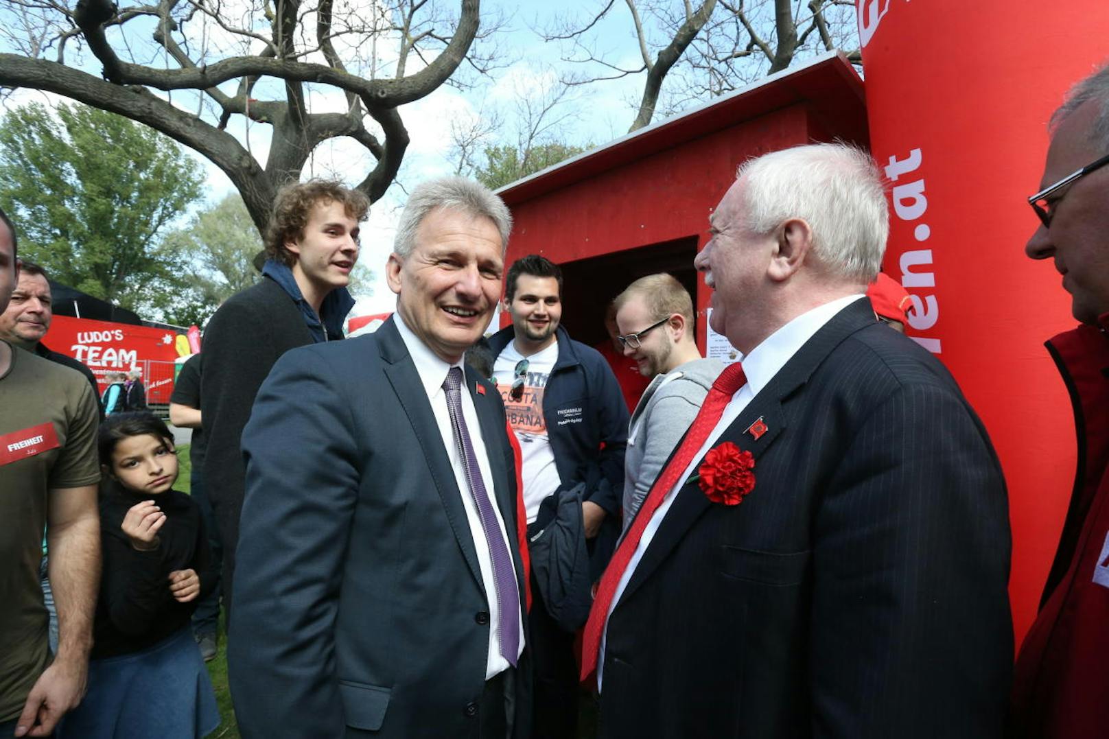 Bürgermeister Michael Häupl (rechts) mit ÖGB-Präsident Erich Foglar.