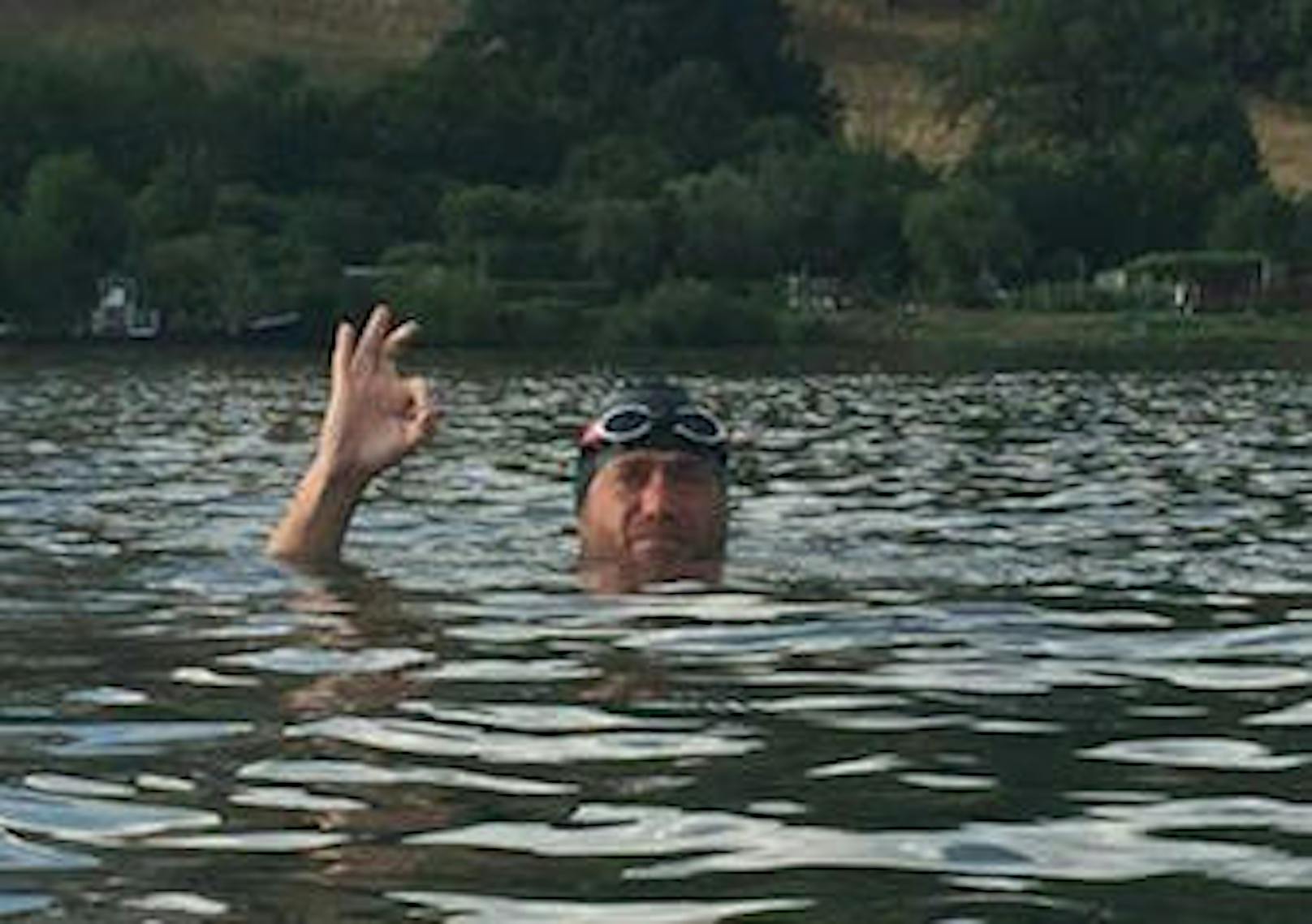 2860 km! Der 41-jährige Avram Iancu aus Rumänien durchschwimmt die komplette Donau ? von Donaueschingen (D) bis ins Schwarze Meer. (Privat)