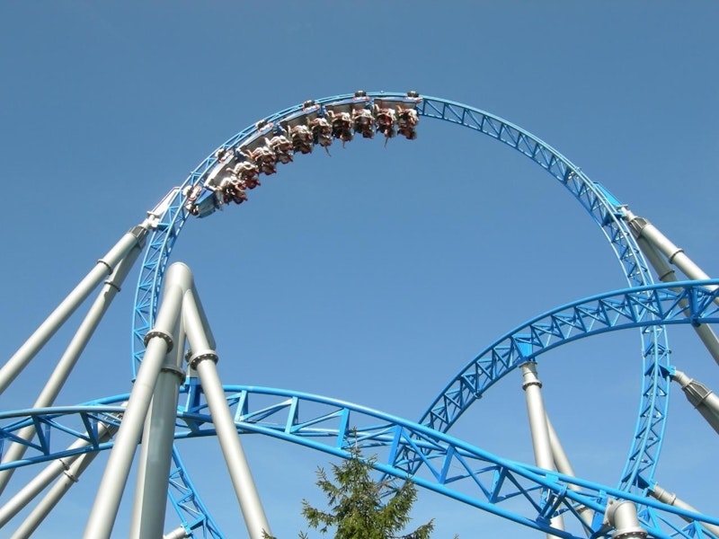 <b>Platz 1</b>
Nummer eins ist und bleibt der <b>Europa-Park</b> bei unseren deutschen Nachbarn in Rust. Hier werden auf einer Gesamtfläche von rund 950.000 Quadratmetern in 18 Themenbereichen über hundert Fahrgeschäfte und mehrere Shows geboten.