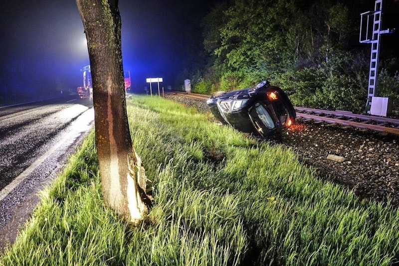 Das Auto wurde schwer beschädigt, der Lenker blieb unverletzt.