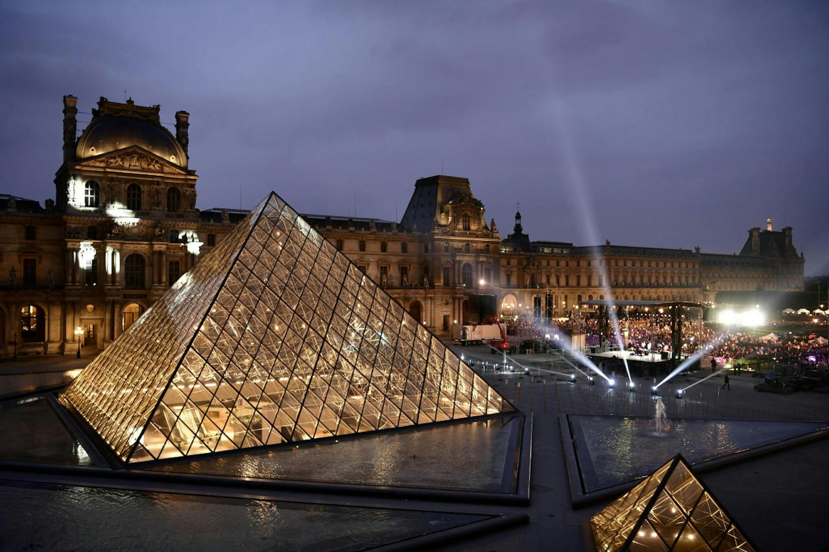 Platz 3: Louvre, Frankreich, 1.740.908