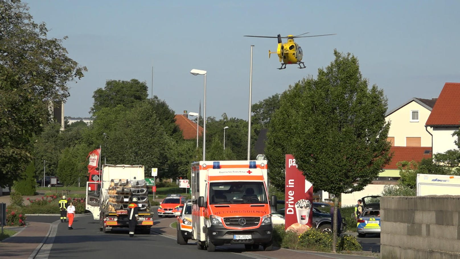 Ein Rettungshubschrauber musste den Buben in die Kinderklinik nach Würzburg fliegen.