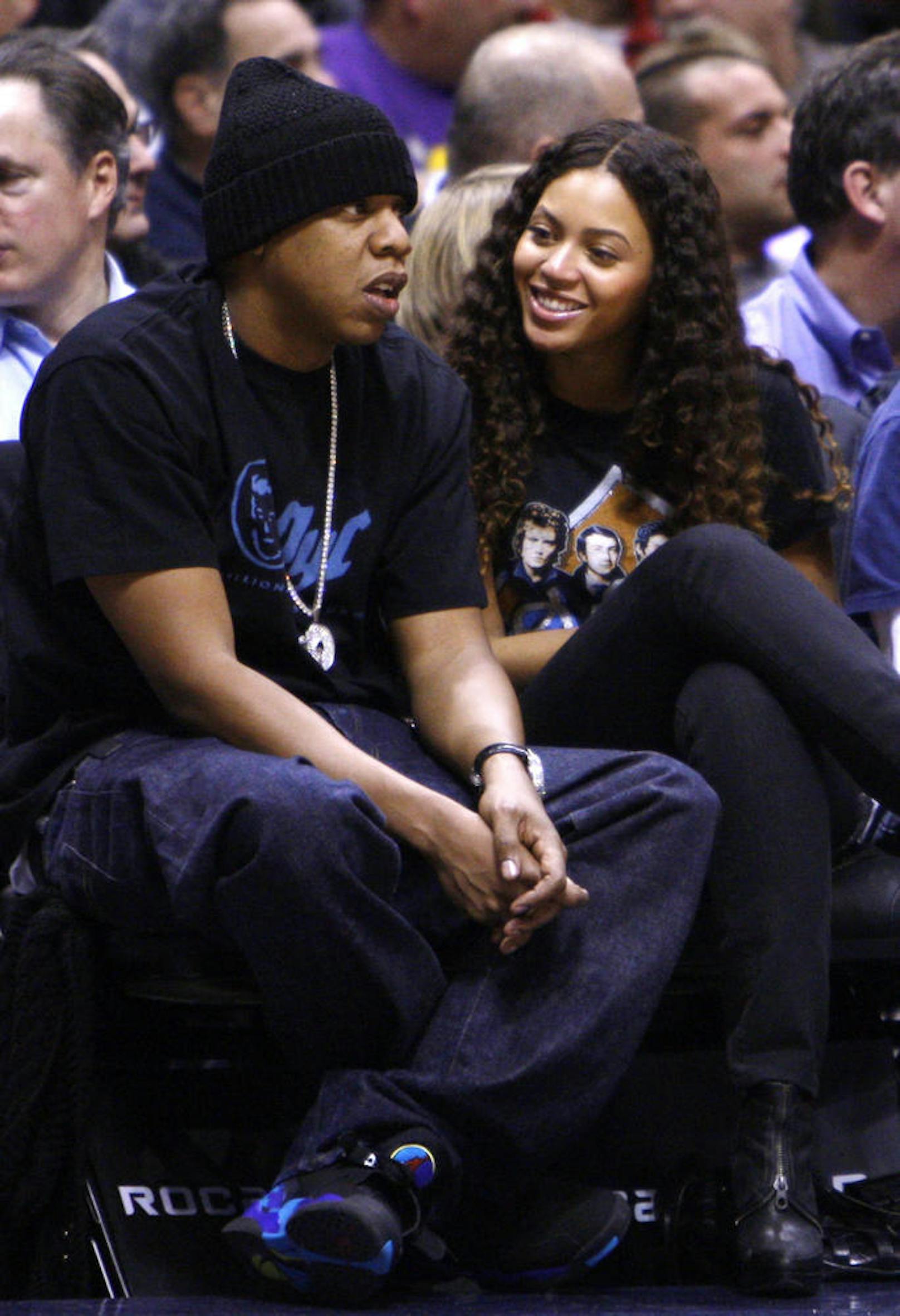 Beyonce Knowles und Jay-Z bei einem NBA Basketball-Spiel in East Rutherford, New Jersey, 2007.